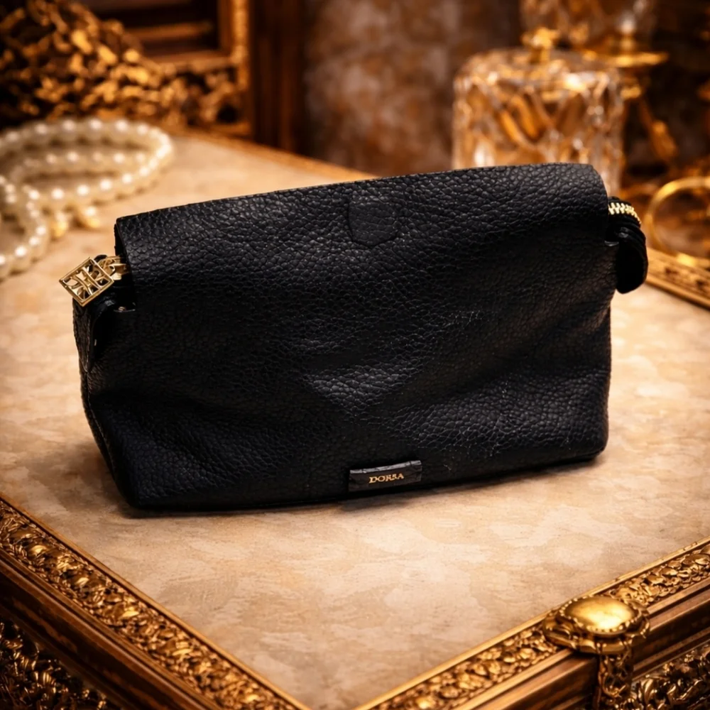 DORSA Made in Italy Vintage 70s Black Leather Clutch – Red Lining